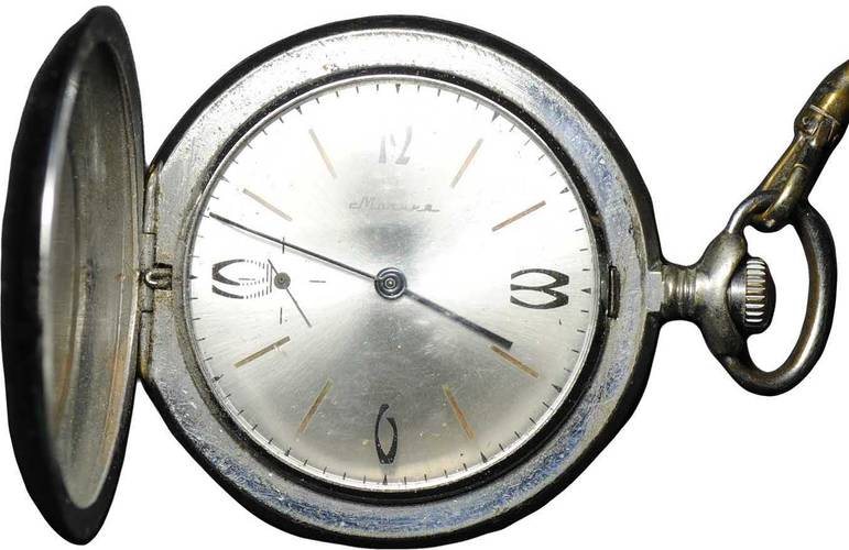 Карманные часы Молния Глухарь механические мужские 3602