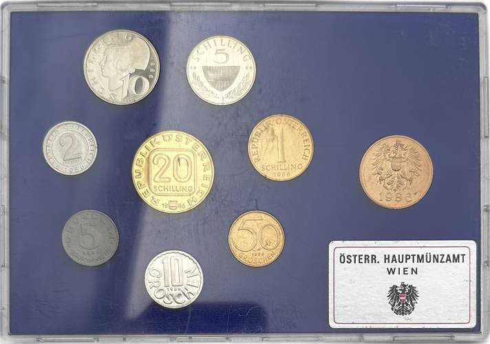 Годовой набор монет 2,5,10,50 грошей 1,5,10,20 шиллингов 1986 с жетоном Австрия