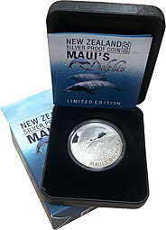 Монета 5 долларов 2010 Дельфин мауи серебро Новая Зеландия