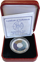 Монета 1 крона 2008 Год Земли Титан Остров Мэн