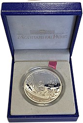 Монета 1 1/2 евро 2005 Жюль Верн - С Земли на Луну Франция