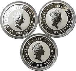 Набор монет 2 доллара 2009 Последняя царская семья Николай 2, Романовы Фиджи в футляре