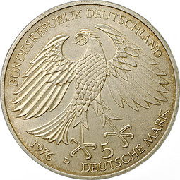 Монета 5 марок 1976 D 300 лет со дня смерти Ганса Якоба Кристоффеля фон Гриммельсгаузена Германия ФРГ