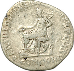 Монета Денарий 117 Адриан (117-138) Конкордия Римская Империя