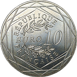Монета 10 евро 2016 Чемпионат Европы по футболу 2016 удар по мячу Франция