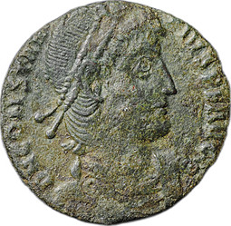 Монета Фоллис 351-354 Констанций II (337-361) Солдат пронзает всадника Римская Империя