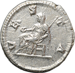 Монета Денарий 215 Юлия Домна Веста сидящая Римская Империя