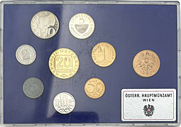 Годовой набор монет 2,5,10,50 грошей 1,5,10,20 шиллингов 1986 с жетоном Австрия